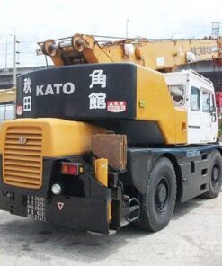 Cẩu bánh lốp Kato KR25 trọng tải 25 tấn