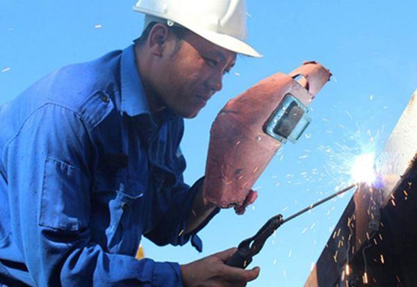 Recruiting workers repairers and welders