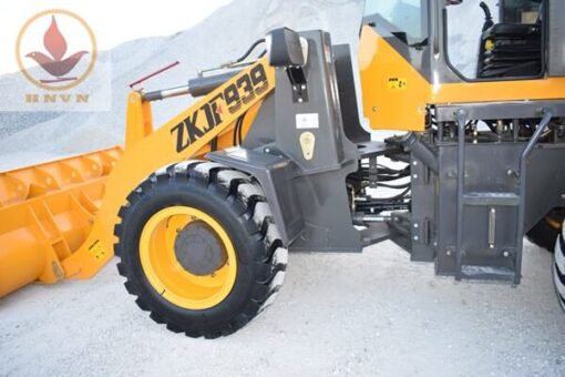 Máy xúc lật ZKJF939 gầu 1.5m3-5