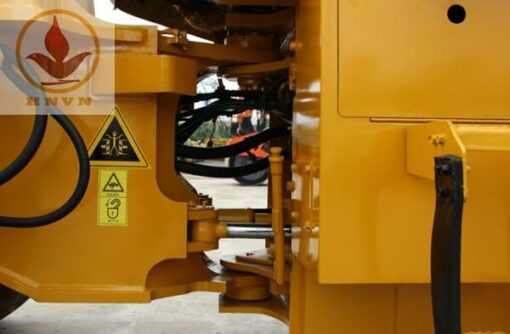 Máy xúc lật Kawasaki 70ZV-2 gầu 2.7m3-5