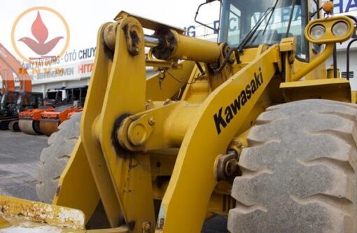 Máy xúc lật Kawasaki 80ZA gầu 3.2m3-5