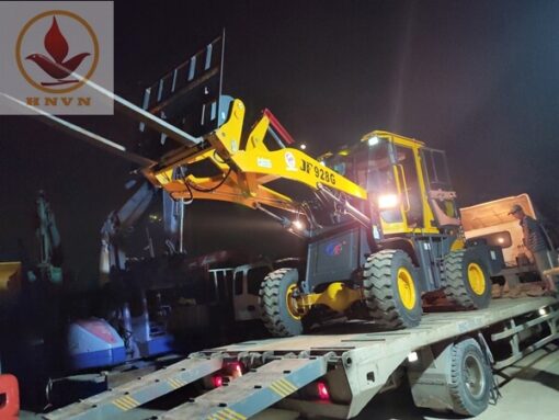 Bàn giao máy xúc lật JF932G đi Hà Giang