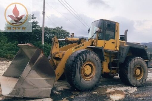 Máy xúc lật Komatsu WA470-3 dung tích gầu 4.2m3