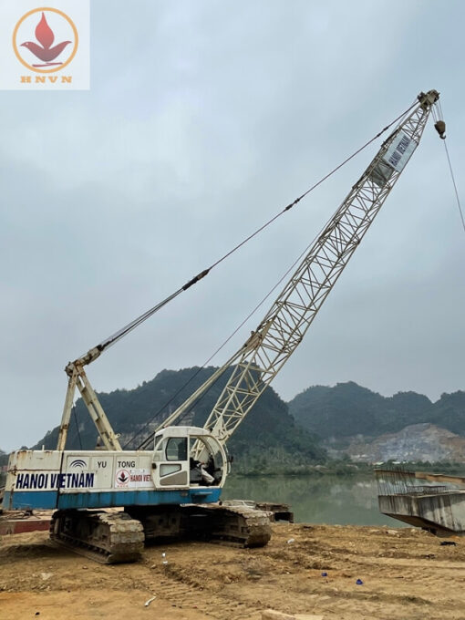 Cẩu bánh xích Yutong trọng tải 50T