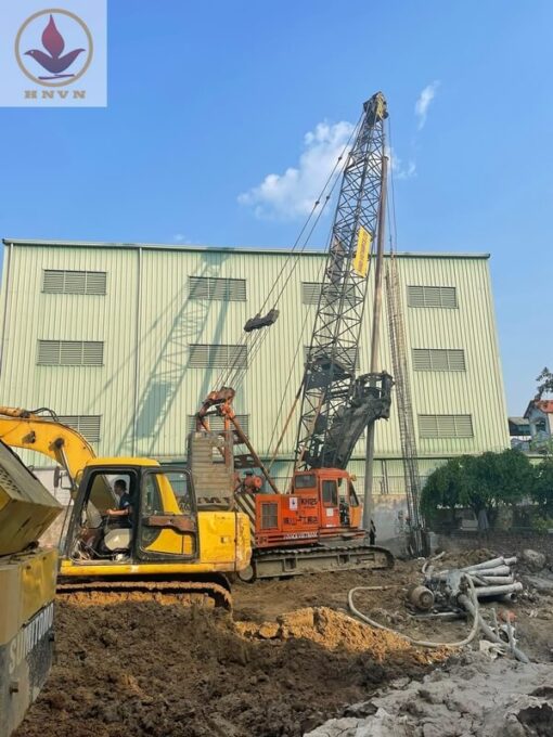 Cẩu xích Hitachi KH125-3 trọng tải 35 tấn