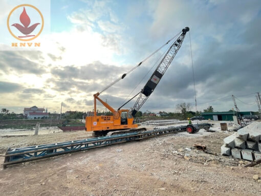 Máy đóng cọc DH400 + Búa Diezel DD35