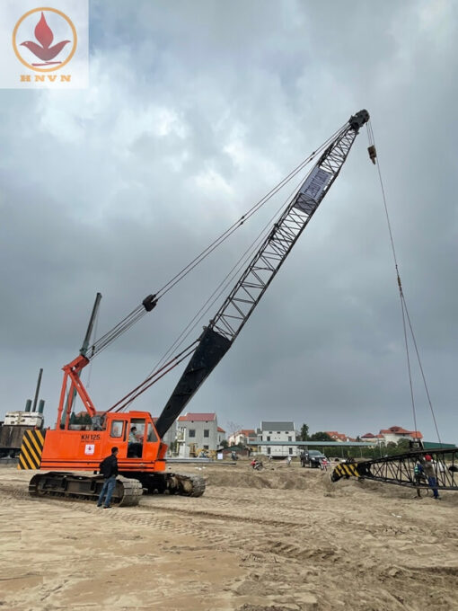 Cẩu bánh xích Hitachi KH125-2 trọng tải 35 tấn