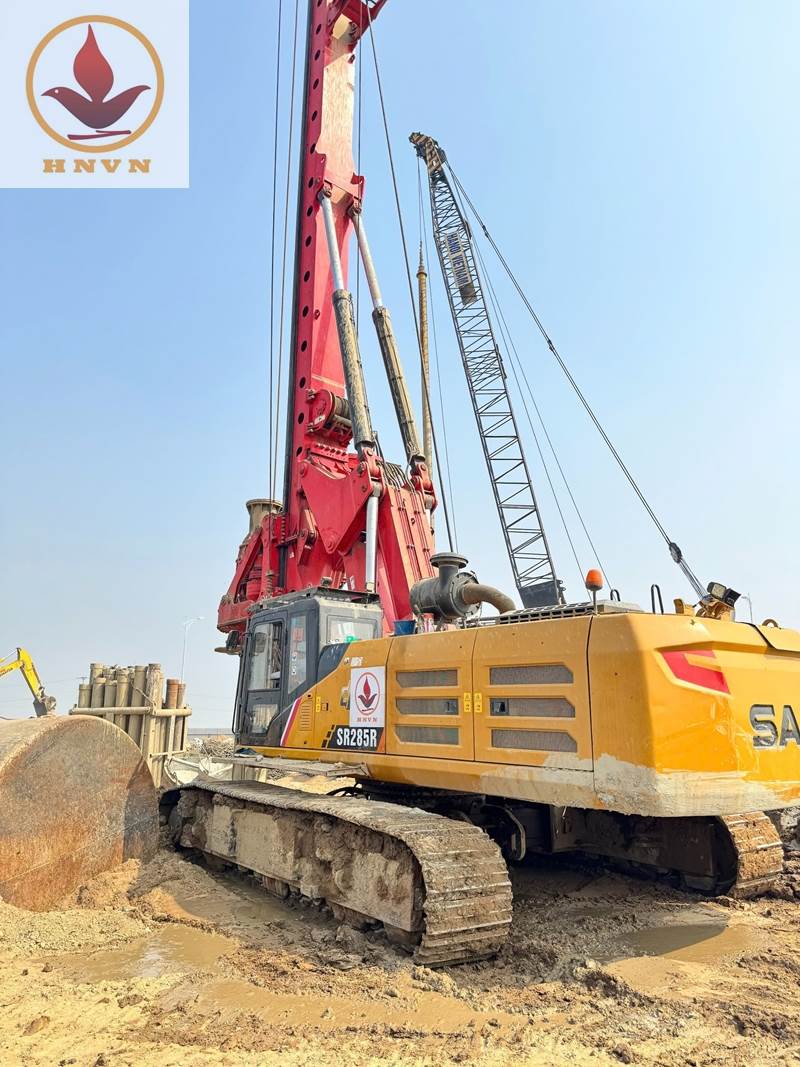 Thi công Cọc Khoan nhồi cầu vượt nút giao Liêm Sơn và QL21A