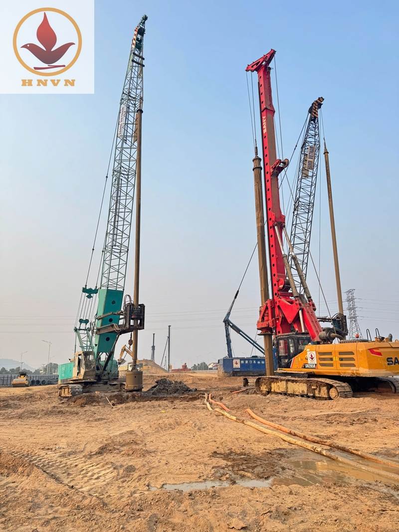 Thi công Cọc Khoan nhồi cầu vượt nút giao Liêm Sơn và QL21A