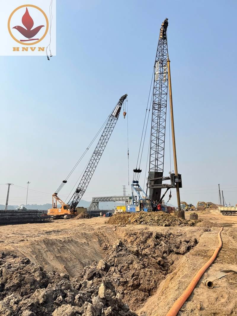 Thi công Cọc Khoan nhồi cầu vượt nút giao Liêm Sơn và QL21A