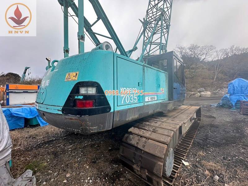 Máy cẩu bánh xích Kobelco 7035 trọng tải 35 tấn sản xuất năm 1997