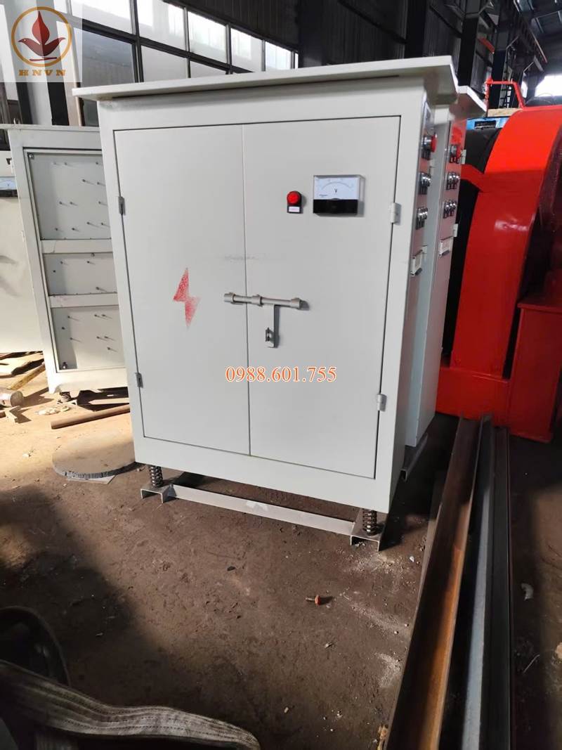 Máy giã đá CK2500 (JK10) của Hanoi Vietnam đang cập cảng Hải Phòng