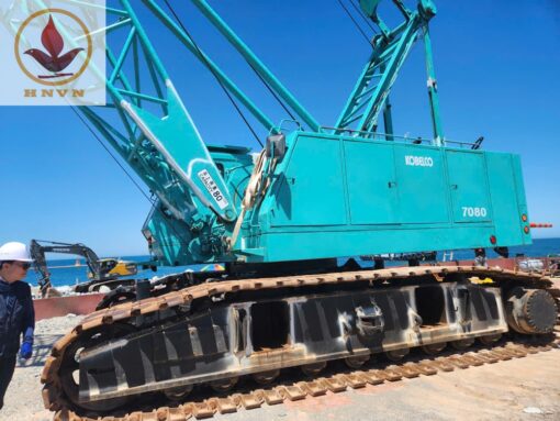 Cẩu xích Kobelco 7080 trọng tải 80 tấn, năm sản xuất 1995