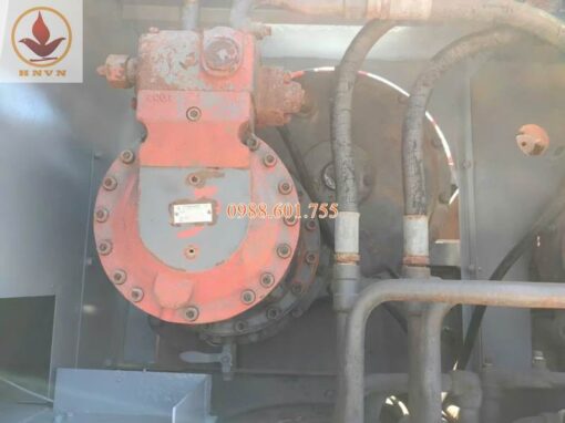 Cẩu bánh xích Hitachi KH150-3 (40 tấn), sản xuất năm 1985
