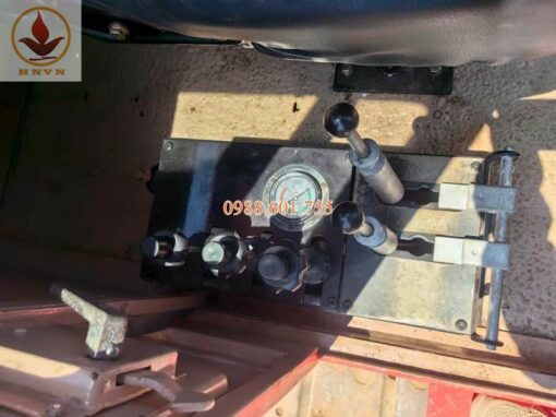 Cẩu bánh xích Hitachi KH150-3 (40 tấn), sản xuất năm 1985
