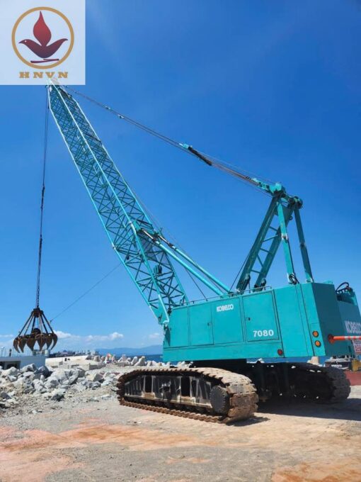 Cẩu bánh xích Kobelco 7080 trọng tải 80 tấn, sản xuất năm 1990