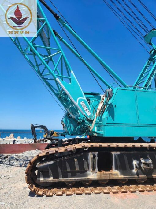 Cẩu bánh xích Kobelco 7080 trọng tải 80 tấn, sản xuất năm 1990