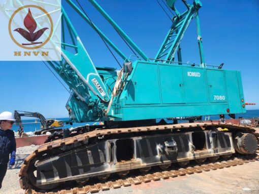 Cẩu bánh xích Kobelco 7080 trọng tải 80 tấn, sản xuất năm 1990