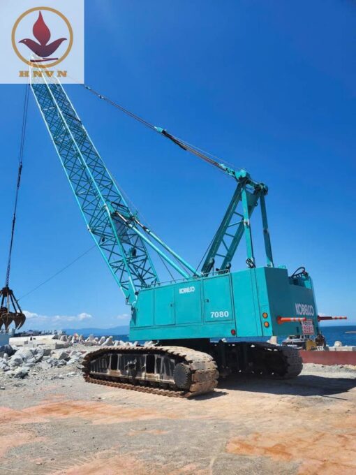 Cẩu bánh xích Kobelco 7080 trọng tải 80 tấn, sản xuất năm 1990