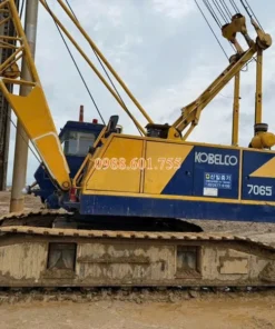 Cẩu bánh xích Kobelco 7065 – 65 tấn