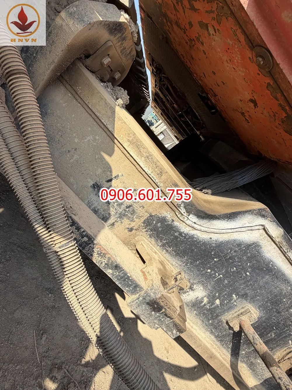 IHI DCH700 – Lợi Thế Nổi Bật Trong Phân Khúc Cẩu Bánh Xích 70 Tấn