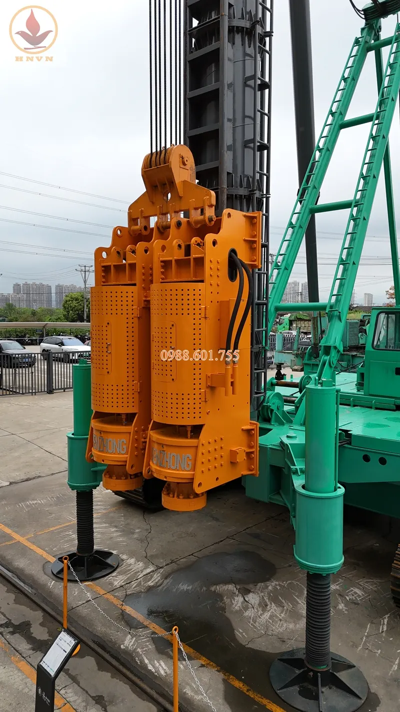 Ra mắt dòng máy cọc bánh xích JU90 – JU120 – JU160