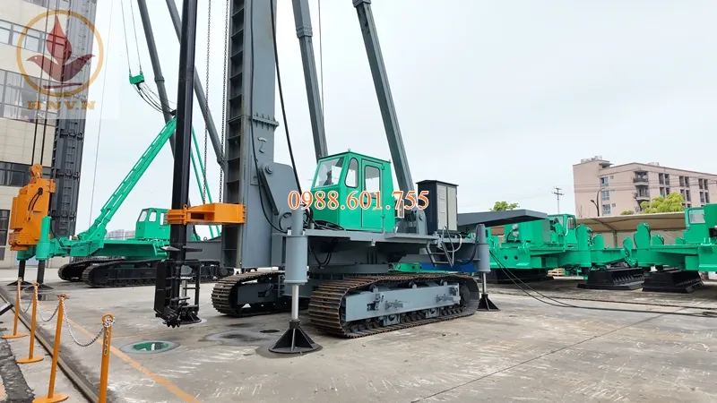 Ra mắt dòng máy cọc bánh xích JU90 – JU120 – JU160
