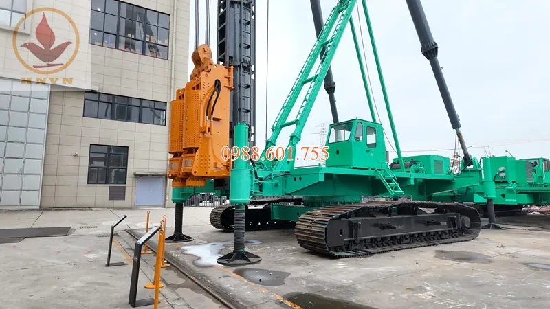 Ra mắt dòng máy cọc bánh xích JU90 – JU120 – JU160