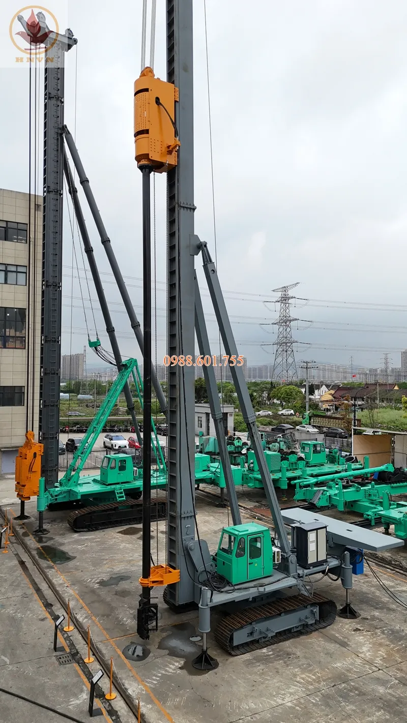 Ra mắt dòng máy cọc bánh xích JU90 – JU120 – JU160
