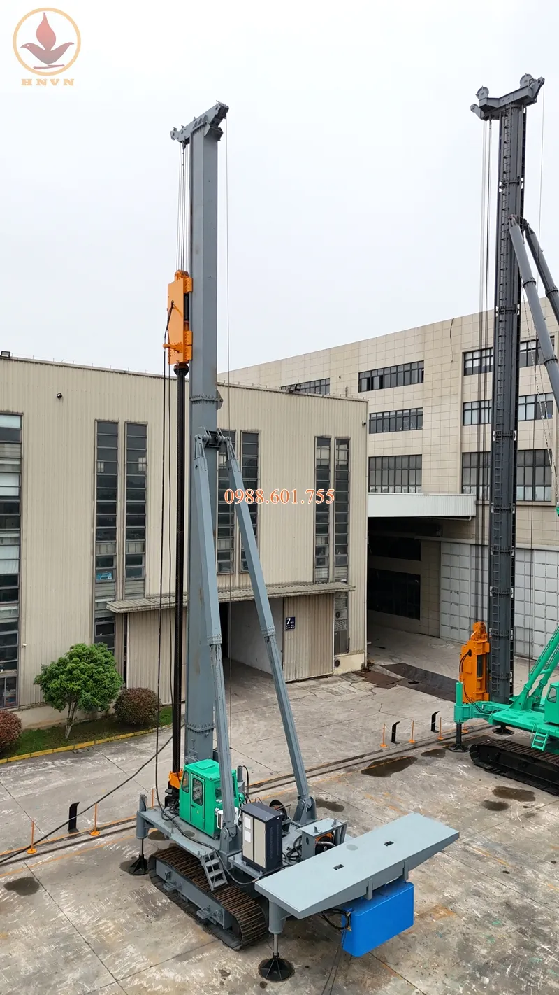 Ra mắt dòng máy cọc bánh xích JU90 – JU120 – JU160