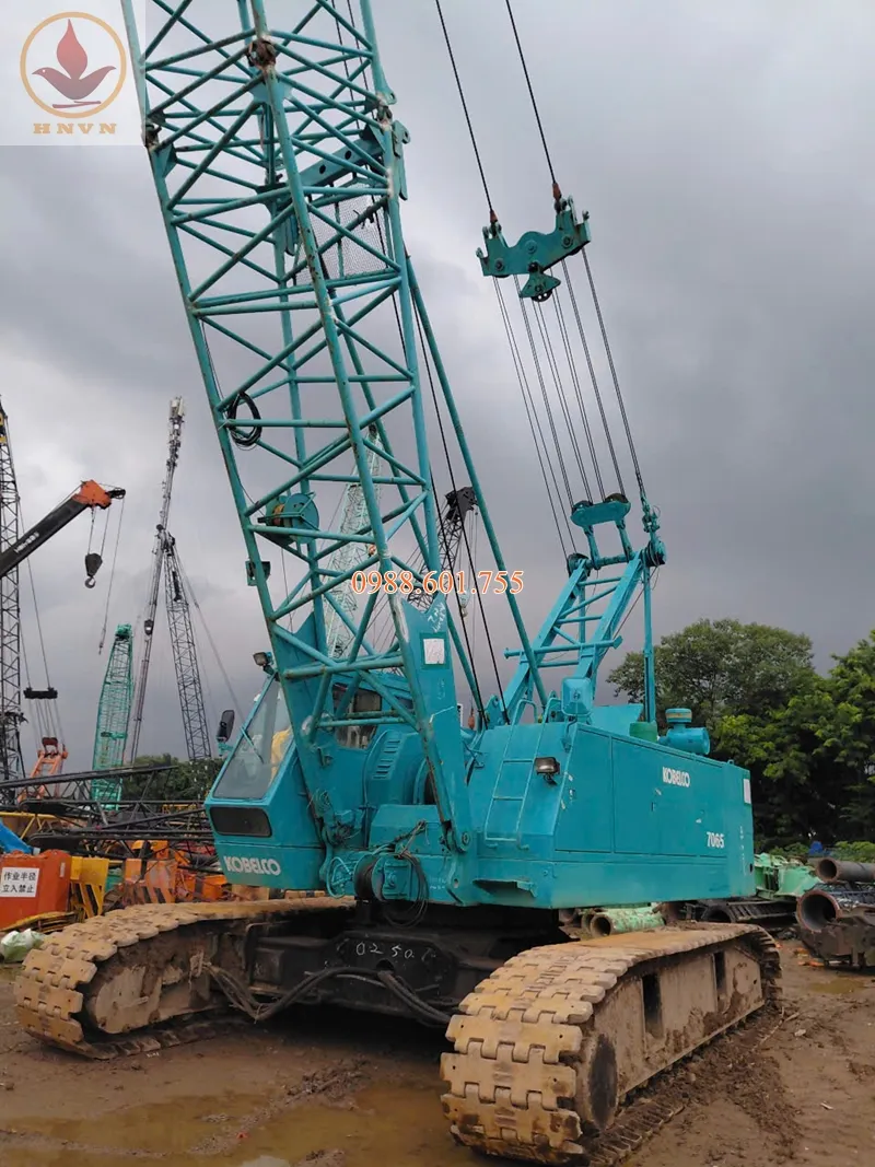 Bán cẩu bánh xích Kobelco 7065 đời 1995 – tải trọng 65 tấn