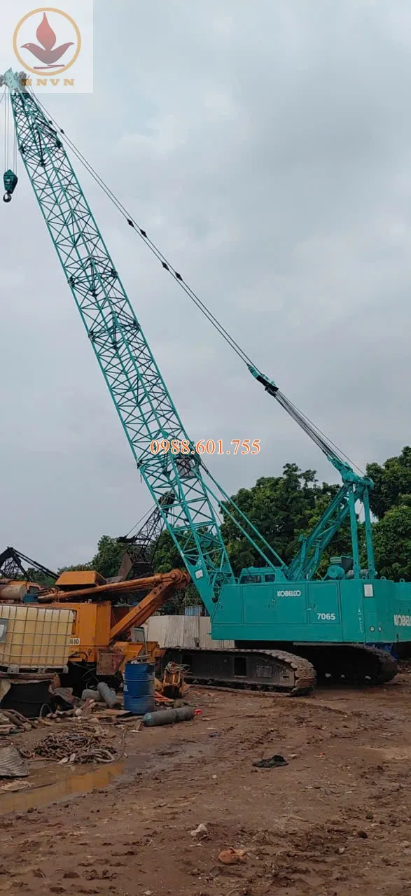 Bán cẩu bánh xích Kobelco 7065 đời 1995 – tải trọng 65 tấn